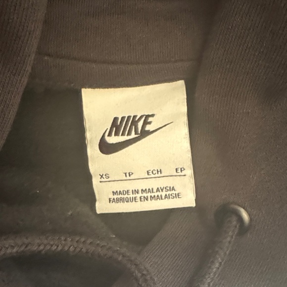 Nike Black Pullover Hoodie - Picture 2 of 3